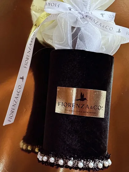 VINHOS carregam memórias. E a nossa BOX WINE CC, adornada com pérolas, é o cenário…
